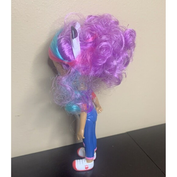 Gabby's Dollhouse Rainbow Gabby Deluxe Craft Doll - Picture 6 of 6